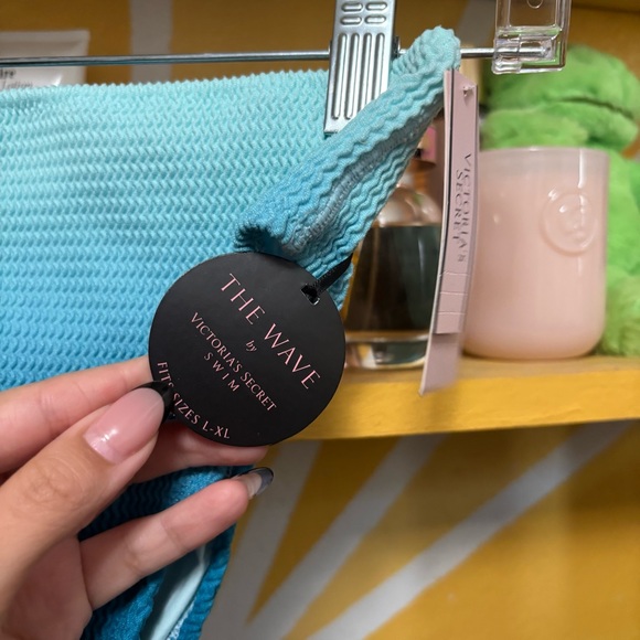 NWT Victoria’s Secret The Wave Ombré Blue Bikini Bottom Size L/XL - Picture 3 of 7